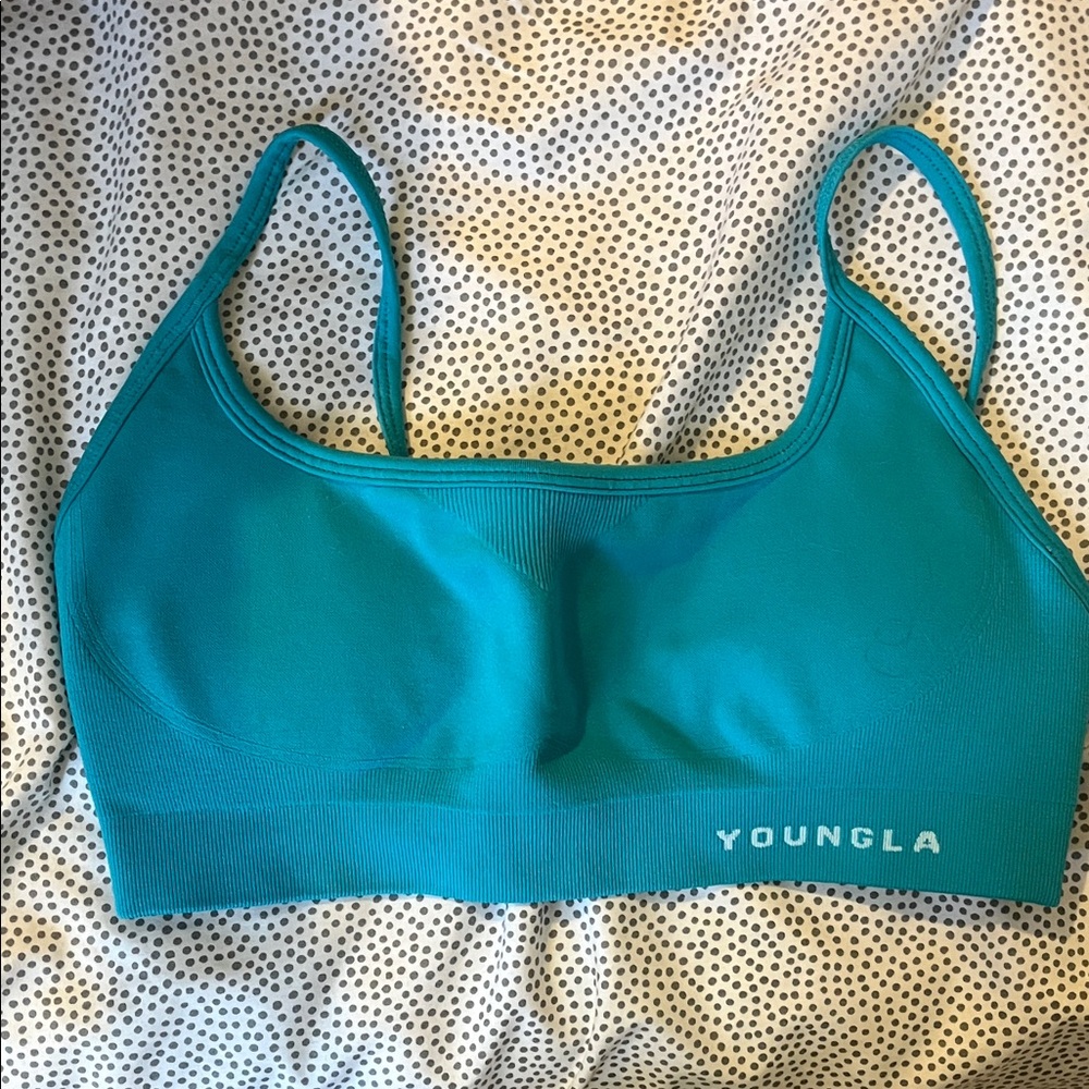 YoungLA Teal Seamless Sport Bra - Vibrant Teal Support